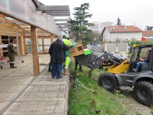 Démolition de R-Urban, la ferme urbaine de Colombes, le 20 février / © R-Urban