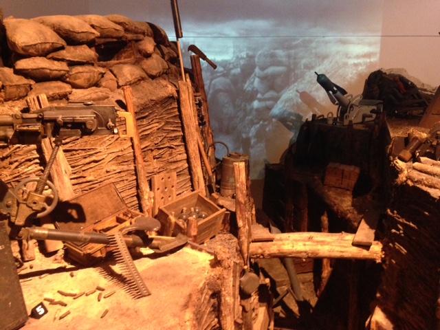 Reconstitution d'une tranchée française au musée de la Grande Guerre de Meaux / © Steve Stillman