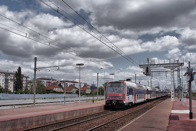 Le RER B à Massy-Palaiseau / © CpaKmoi  (Creative commons - Flickr)