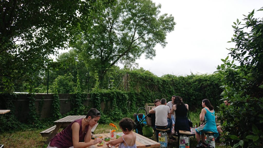 La terrasse de la brasserie la Montreuilloise à Montreuil / DR