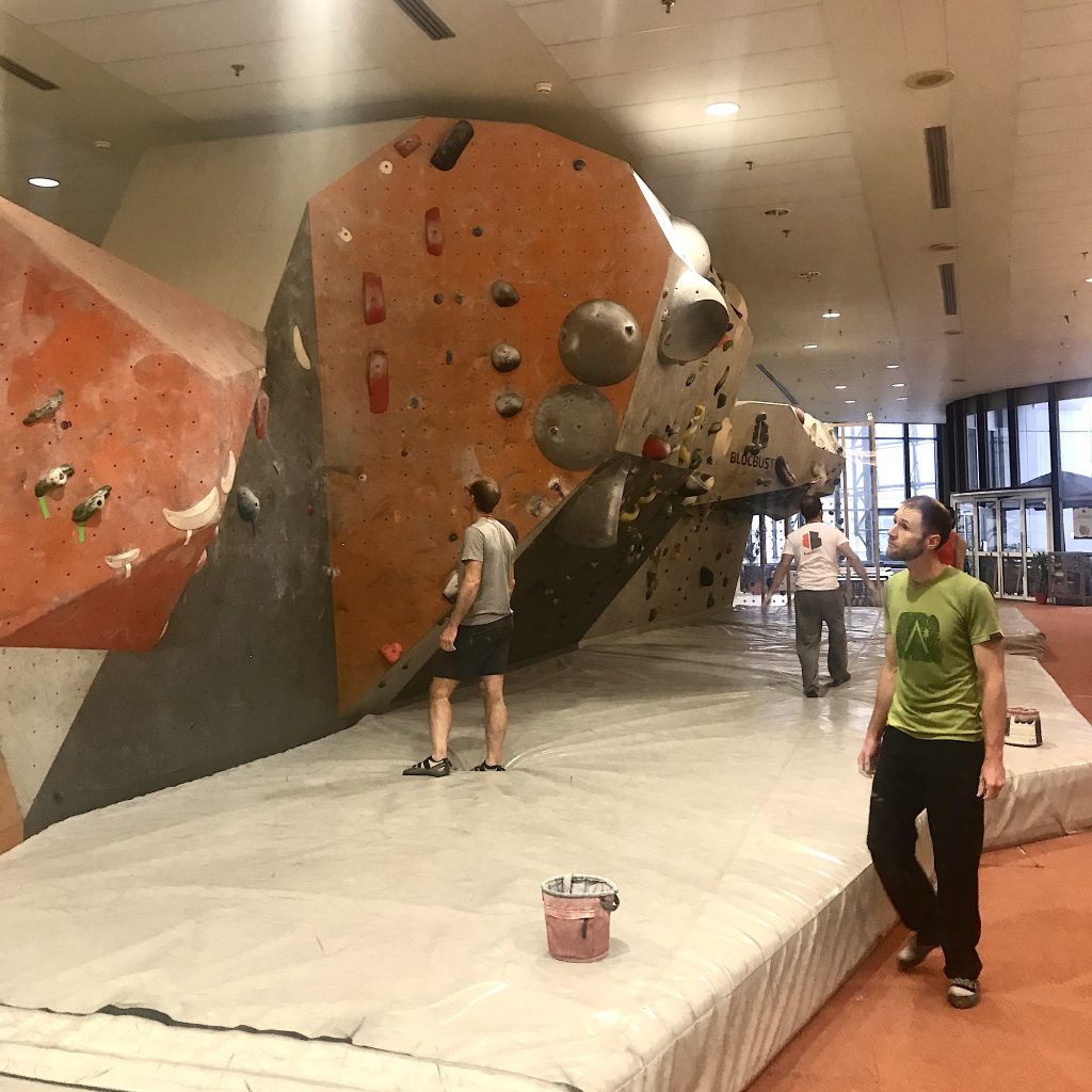 La salle d'escalade Blocbuster / © Julie Gourhant alias @legrandparisvudemamini et @parisla_belle