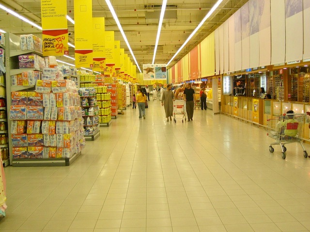Un hypermarché à Doha / © Steve Stillman pour Enlarge your Paris