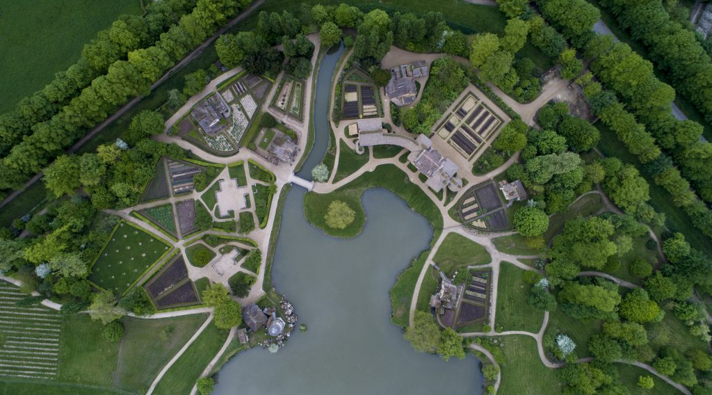 Le hameau de la Reine dans le parc du château de Versailles / © Thomas Garnier