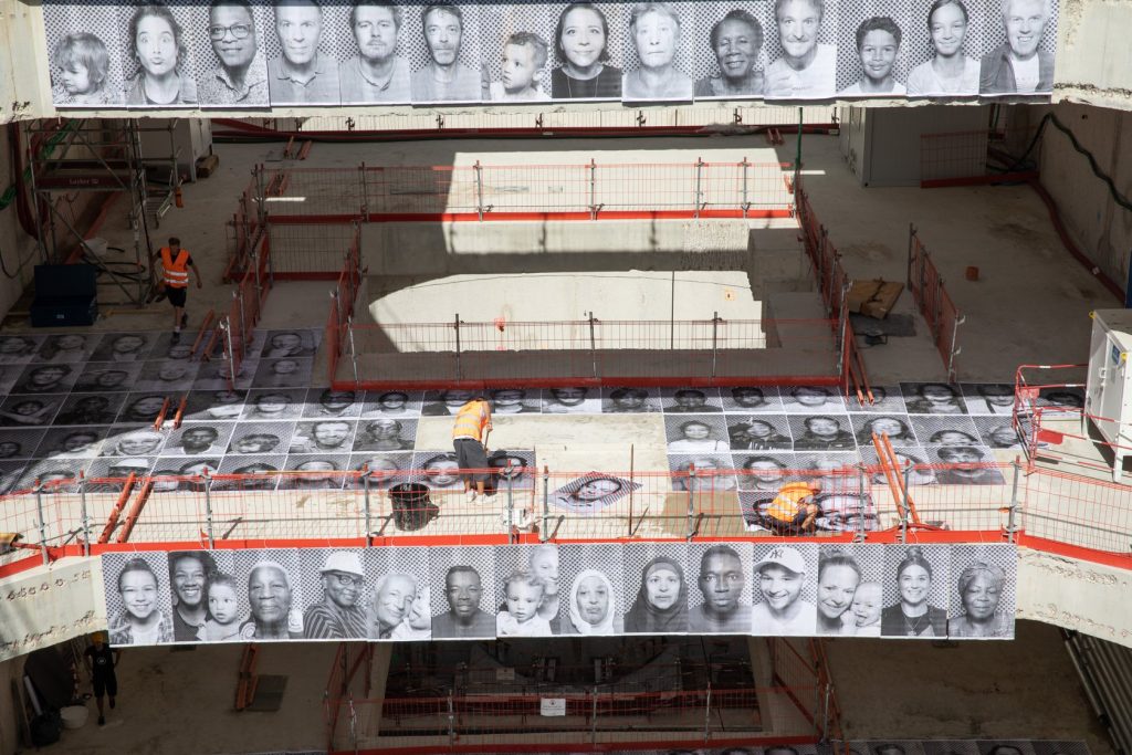 Des portraits d'habitants réalisés par le photographe sur le chantier du Grand Paris Express à Vitry /  © Société du Grand Paris