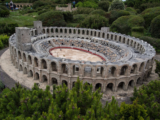 Les arènes d'Arles dans les Bouches-du-Rhône / © Denis Bourez (Creative commons - Flickr)