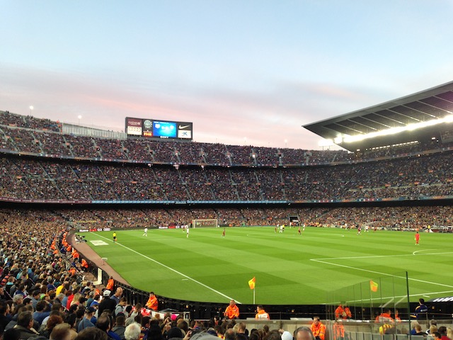 Le stade du Camp Nou à Barcelone peut accueillir jusqu'à 100.000 spectateurs / © Steve Stillman pour Enlarge your Paris