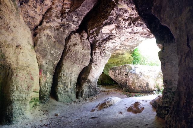 Grotte de calcaire / © Solenn Cordroc'h pour Enlarge your Paris