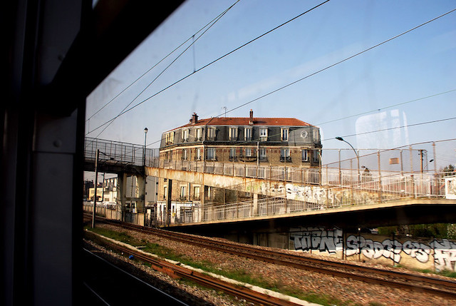 Paysage le long du RER / © Beyond DC (Creative commons - Flickr) 