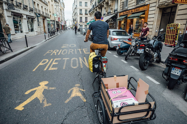 Une rue à 20km/h à Paris pour faciliter la cohabitation des modes de déplacement / © Paris en Selle