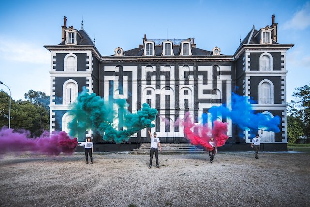 Le château de Pressigny-les-Pins où se tient le festival de street art LaBel Valette / @ Urban Art Paris