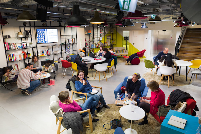 La grande salle du MAIF Social Club à Paris / © Edouard Richard 