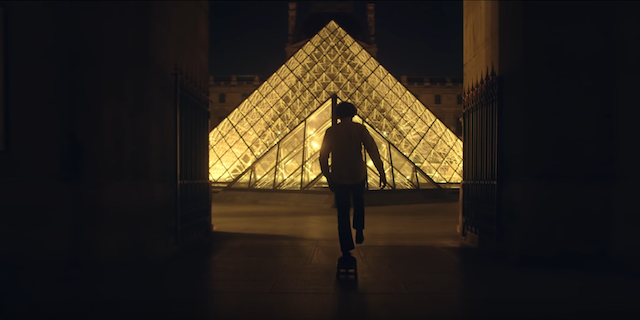 Le skateur Tristan Helias au Louvre dans le court-métrage "Museum" / © Tristan Helias et Marin Troude 