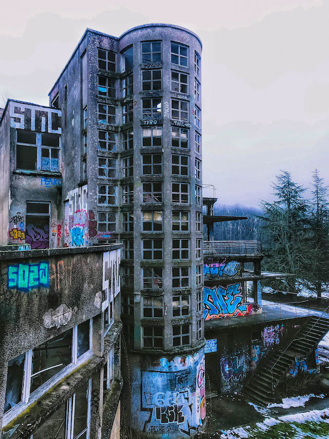 Sanatorium d'Aincourt dans le Val-d'Oise / © Julien Fréchin