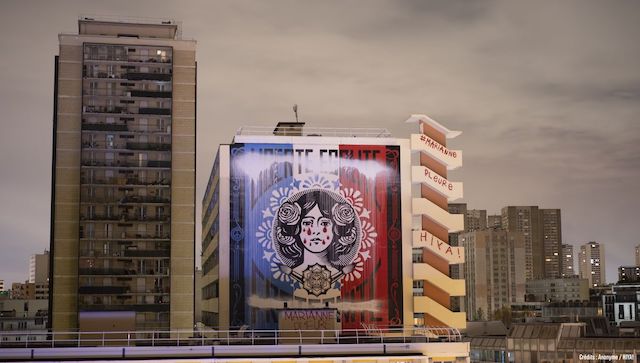 La fresque représentant Marianne dans le 13e arrondissement a été détournée par un collectif d'artistes dans la nuit de dimanche à lundi 14 décembre / © Hiya