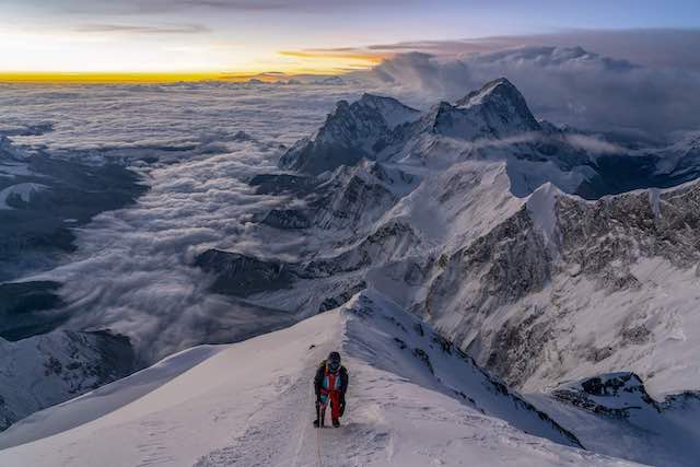 Everest VR fait partie des 8 films en réalité virtuelle proposés par le Centquatre dans le cadre de son service "VR TO GO" / © Jon Griffith Productions