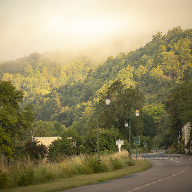 Route de campagne dans le Vexin / © Jérômine Derigny pour Enlarge your Paris