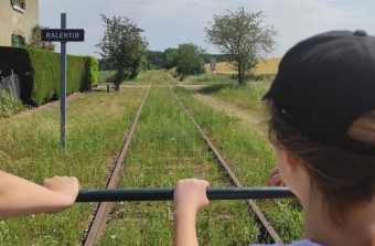 Un tour à la campagne en vélorail dans le 7-7