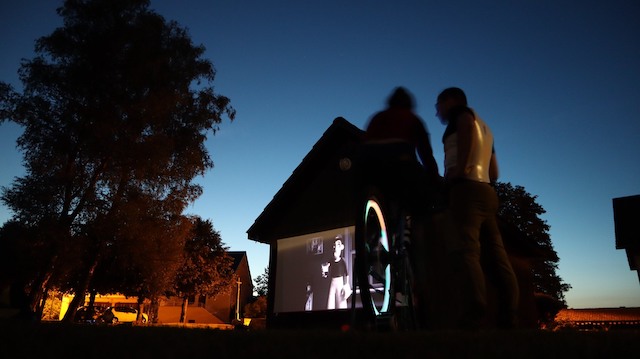 Une séance de cinéma en plein air organisée par l'association CinéCyclo / © CinéCyclo