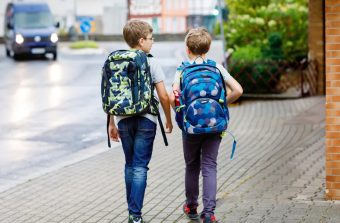 Les enfants libres d’aller et venir seuls s’orienteront mieux à l’âge adulte