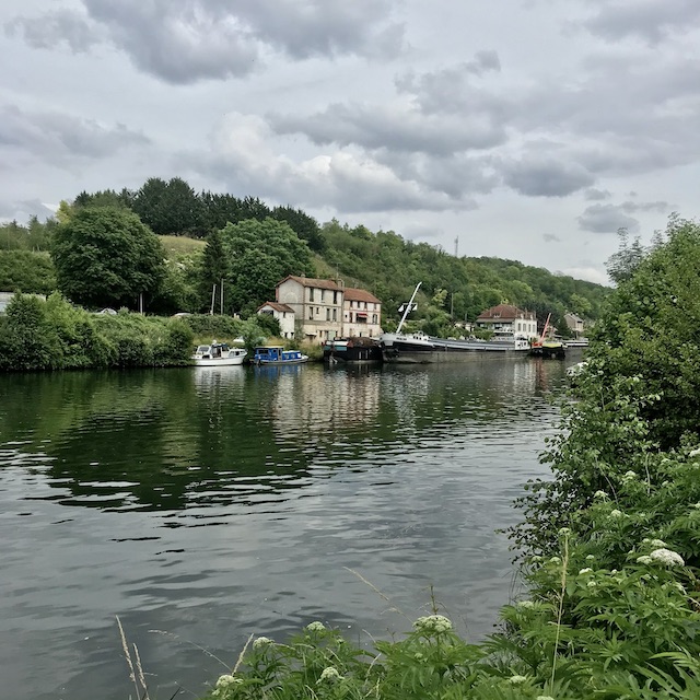 Le long du Loing en Seine-et-Marne / © Vianney Delourme pour Enlarge your Paris