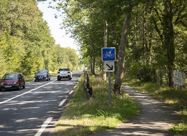 Route départementale dans les Yvelines / © Jérômine Derigny pour Enlarge your Paris