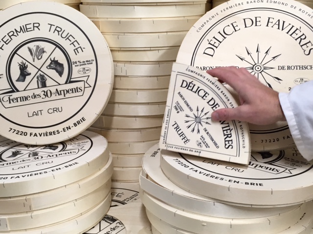 Le brie de Meaux truffé de la Ferme des 30 arpents / © Steve Stillman pour Enlarge your Paris