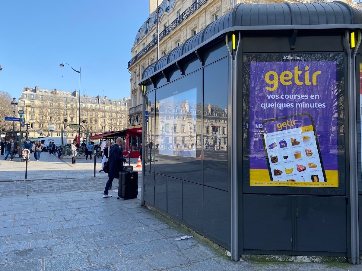 Entreprise du commerce rapide, Getir s'appuie sur un réseau de dark stores franchisés / © Steve Stillman pour Enlarge your Paris