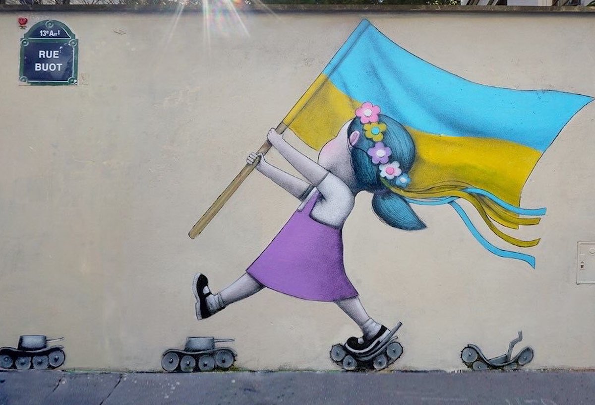 Oeuvre du street artiste Seth dans le 13e arrondissement en hommage à l'Ukraine / © Mairie du 13e (Twitter @mairiedu13)