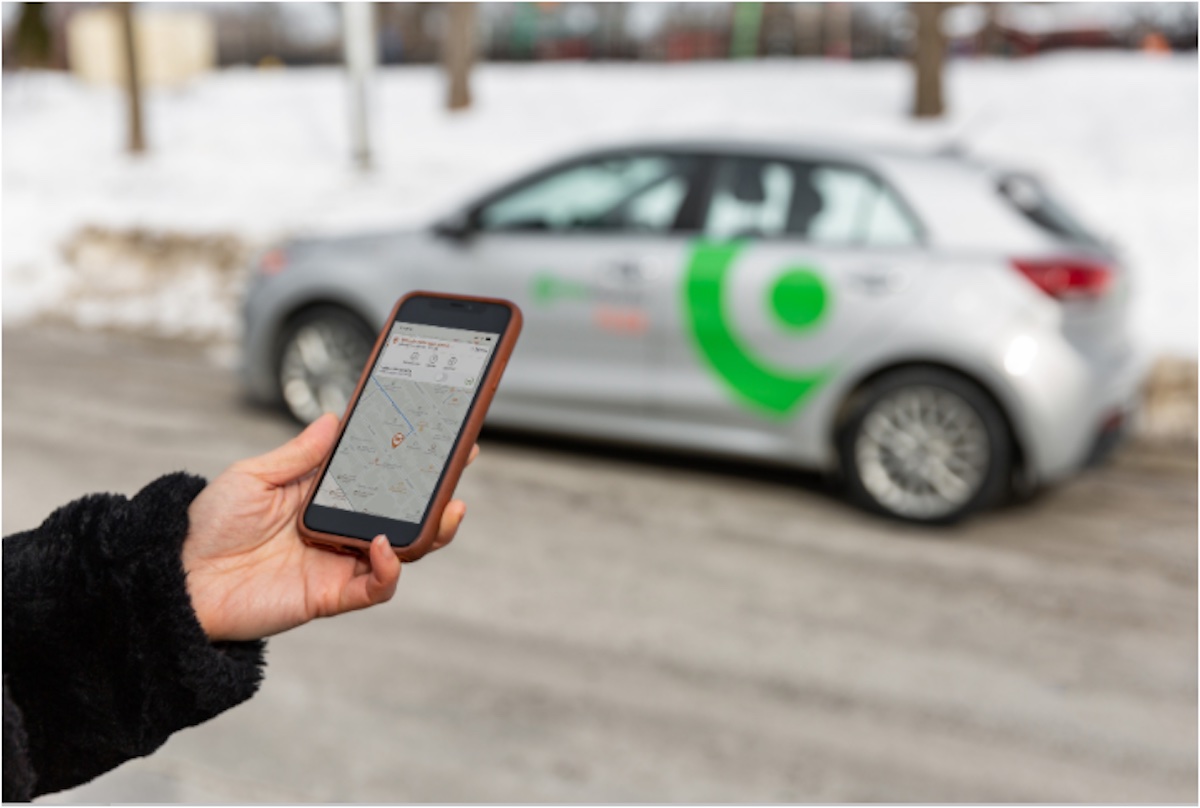 Le passe Navigo donne désormais accès à l'offre d'autopartage de Communauto / © Communauto