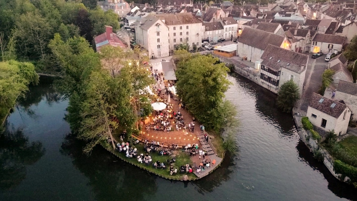 La Terrasse du moulin de Nemours sur les rives du Loing / © La Terrasse du moulin de Nemours