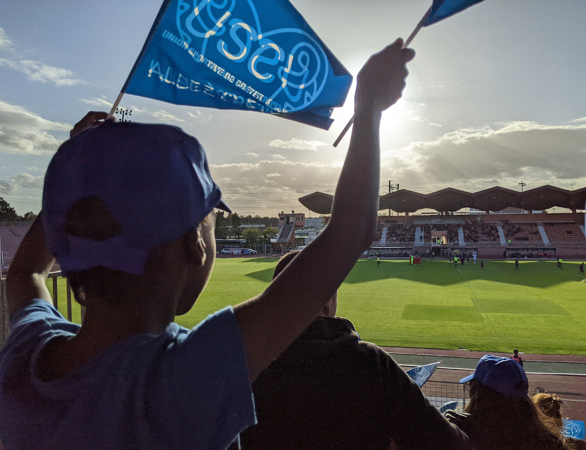 Le stade Duvauchelle à Créteil accueille les matchs de l'US Créteil-Lusitanos pensionnaire de Nationale 2 / © Rémi Belot pour Enlarge your Paris