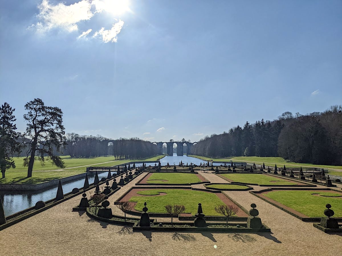 Le château de Maintenon, l'un des sites à visiter le long du TER Paris-Chartres / © Rémi Belot pour Enlarge your Paris