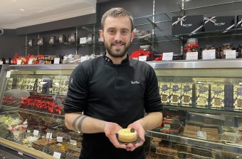 On a croqué dans la tarte au citron désignée meilleure pâtisserie du Grand Paris 2023