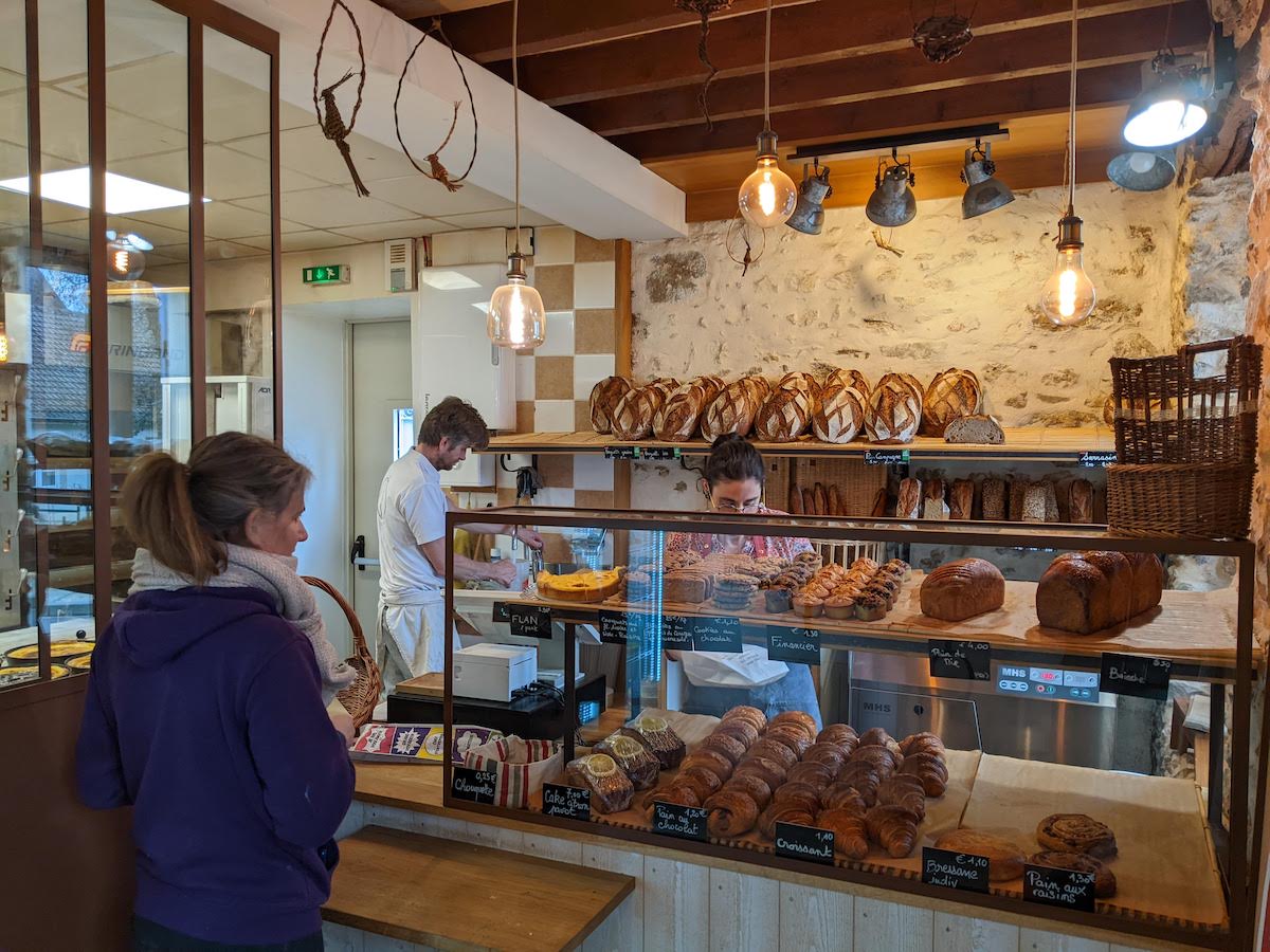 La boulangerie Du pain dans les mains à Droue-sur-Drouette / © Rémi Belot pour Enlarge your Paris