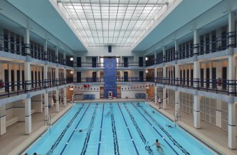 J’ai testé la piscine Art déco de Pantin avec l’instagrameuse Nageuse parisienne