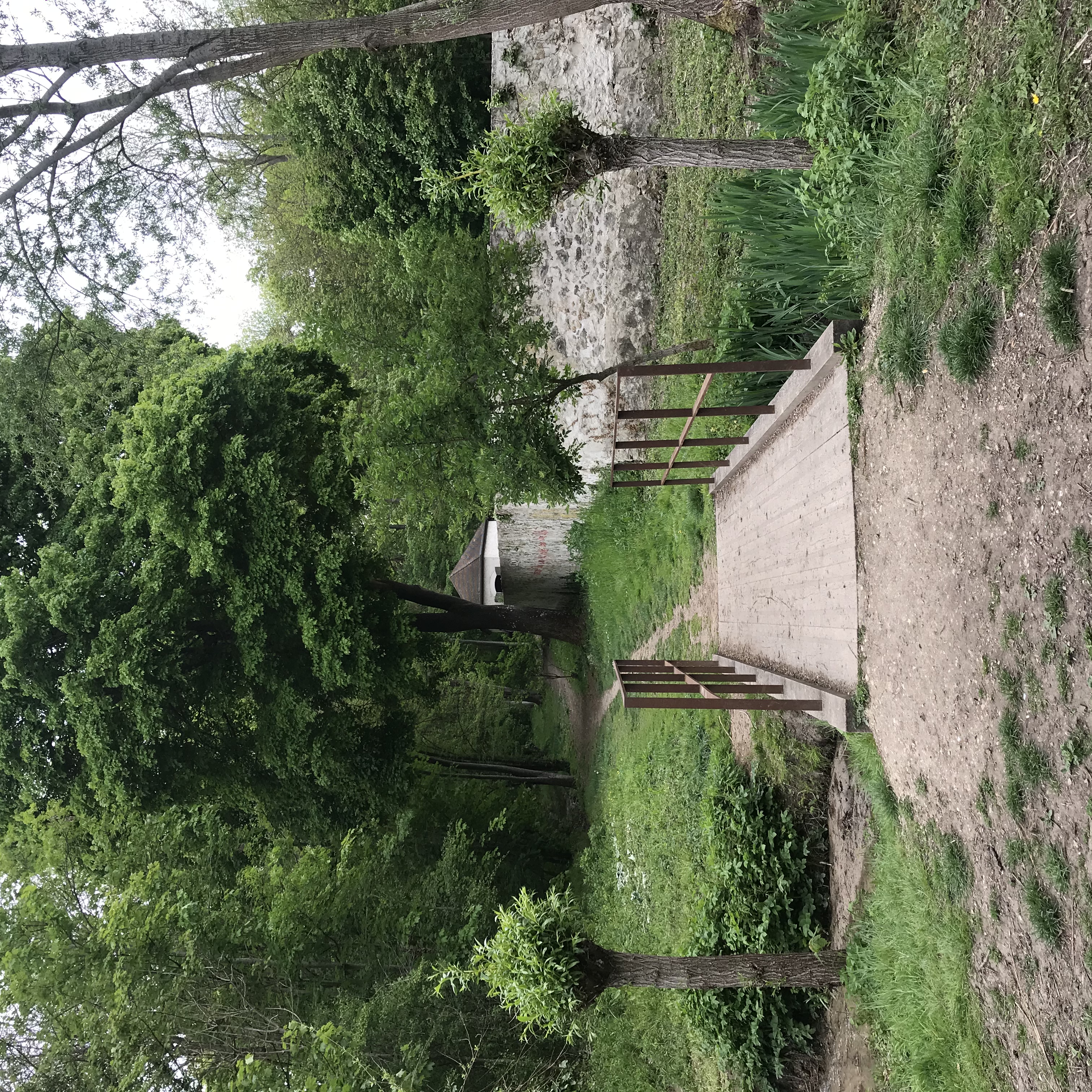 Le lavoir, le potager et la fontaine de Champrosay, domaine du Bois Chardon. Vianney Delourme pour Enlarge your Paris