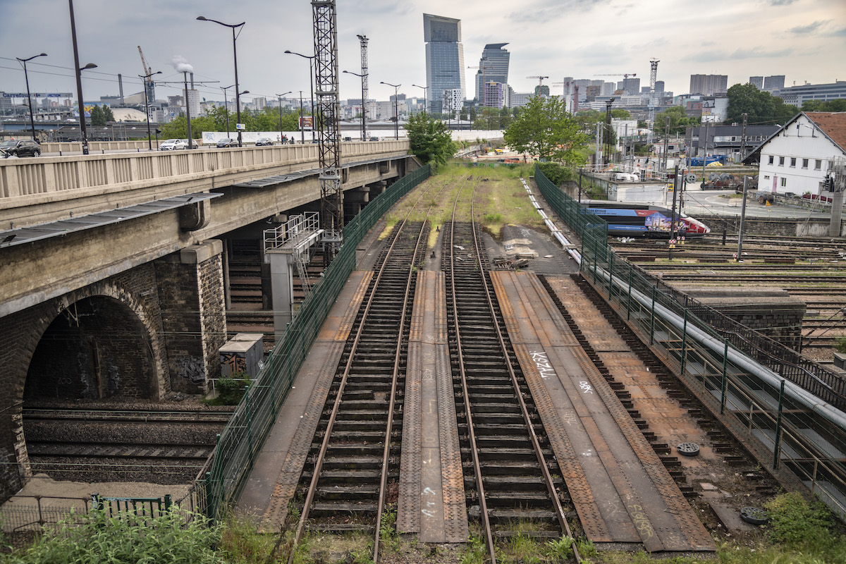 Vue depuis l’avenue de la Porte de Charenton sur un tronçon non ouvert au public / © Jérômine Derigny pour Enlarge your Paris 