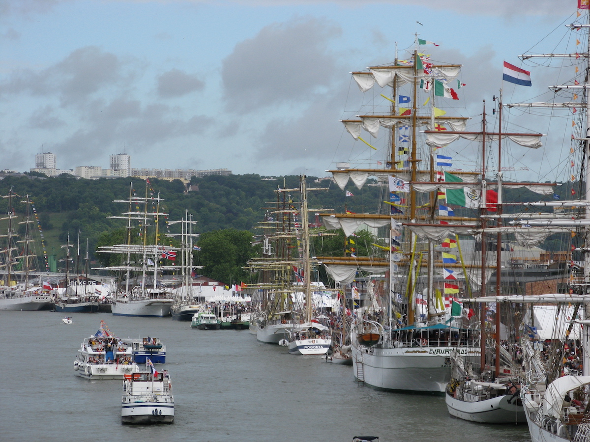 Les quais de Rouen accueillent une nouvelle édition de L'Armada du 8 au 18 juin / © David Berardan (Wikimedia commons)