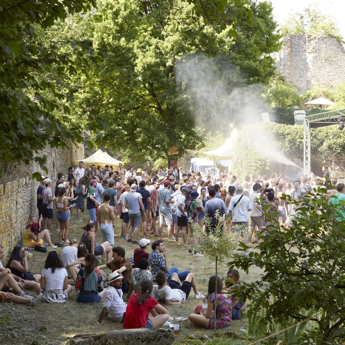 Le festival de la Douve blanche à Égreville / © La Douve blanche