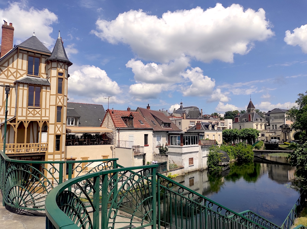 La vieille ville de Vierzon / © Joséphine Lebard pour Enlarge your Paris