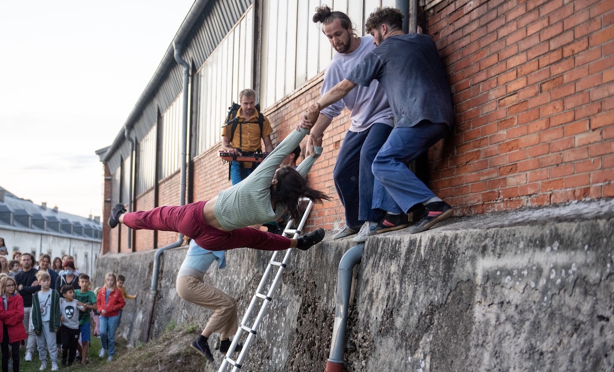 Le spectacle "L'impact d'une course" est programmé dans plusieurs villes du Grand Paris dans le cadre du festival "Paris l'été" / © Sergio Diaz 