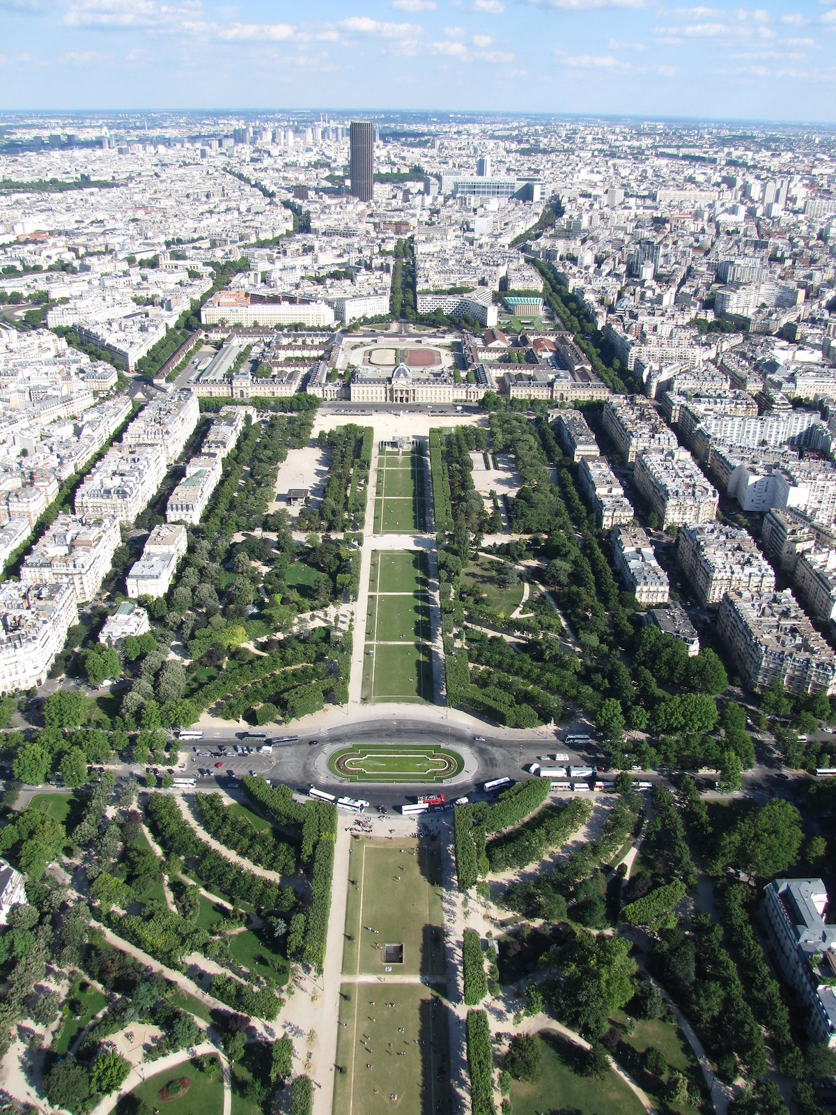 Le Champ-de-Mars à Paris / © Campus France (Creative commons)