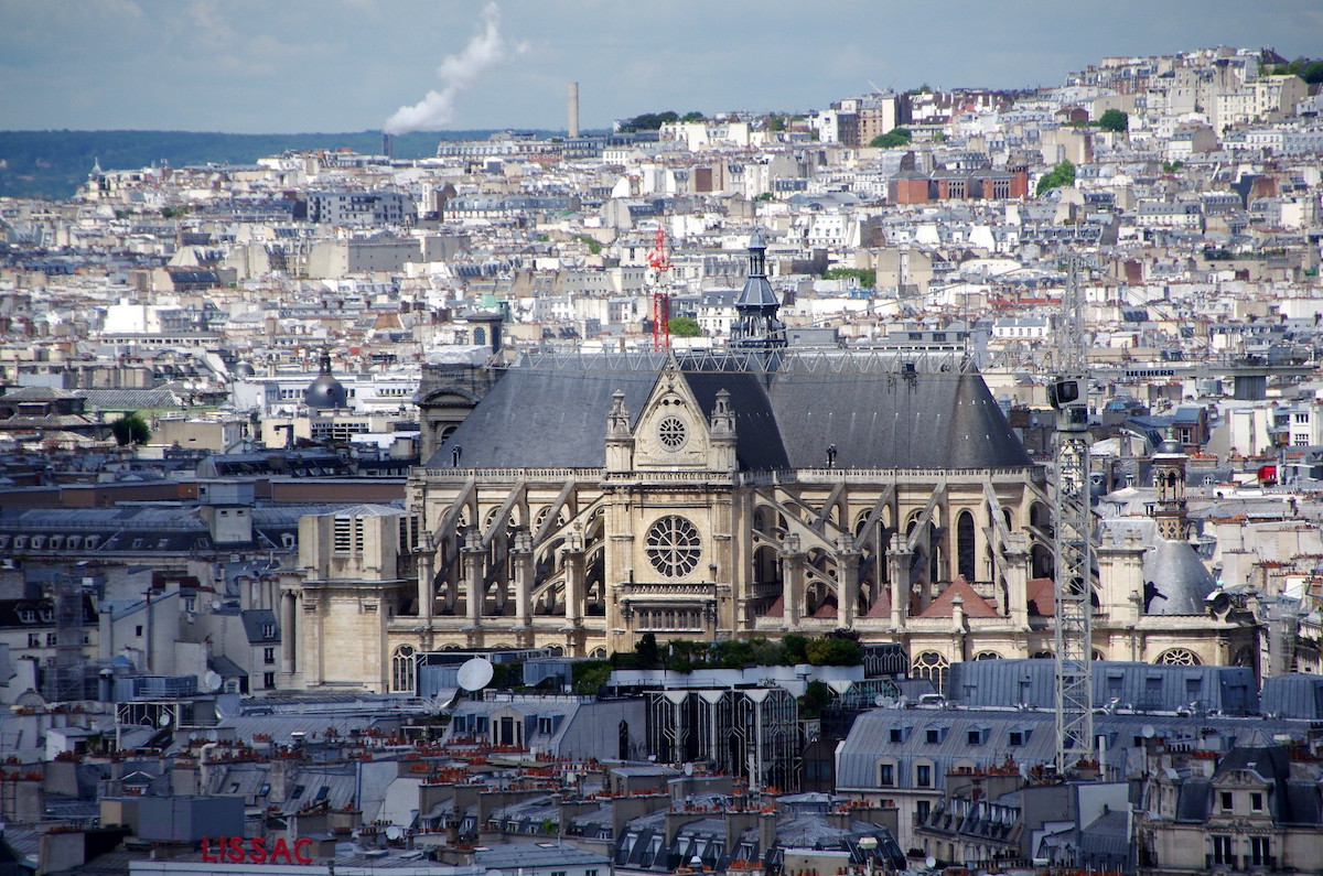 L'église Saint-Eustache au coeur de Paris dans le quartier des Halles / © Sarowen