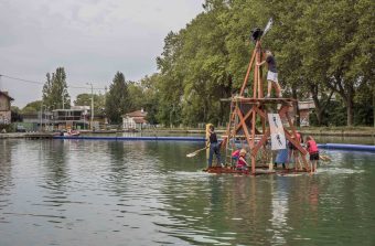 Visitez à l’Ile Saint-Denis un chantier naval d’OFNI, des « Objets Flottants Non Identifiés »