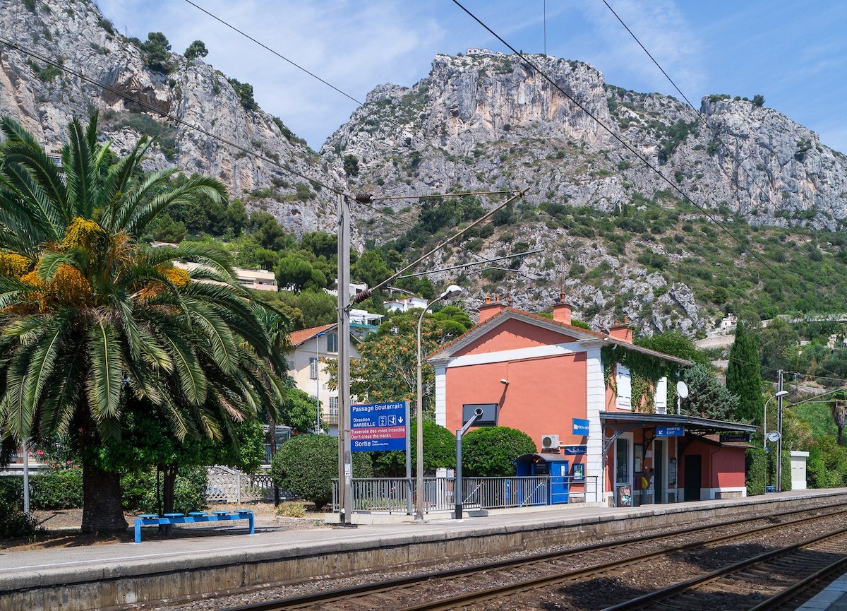 La gare d'Eze-sur-Mer entre Nice et Monaco / © Sergey Ashmarin