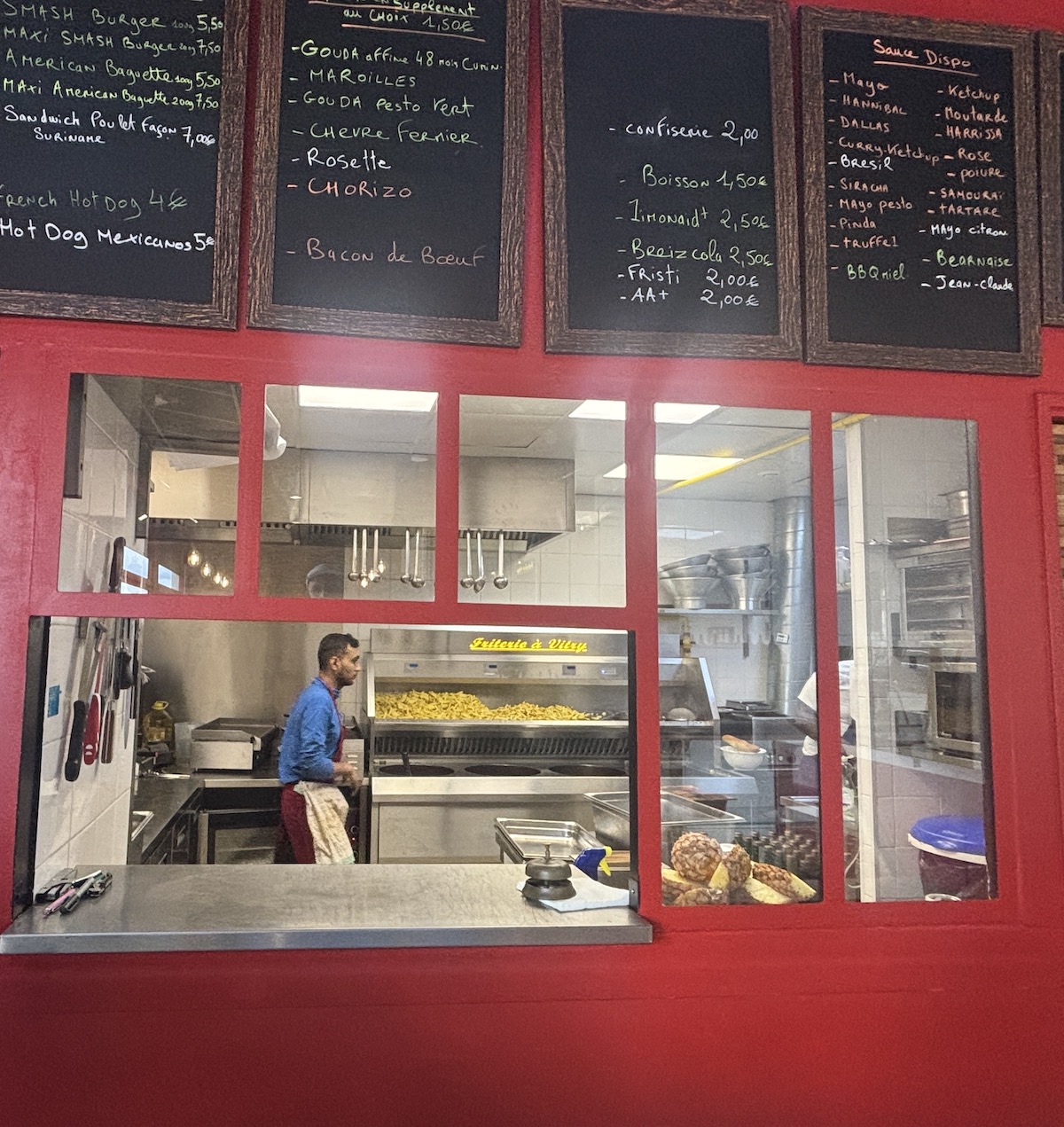 Le nouveau restaurant Une Friterie à Vitry / © Virginie Jannière pour Enlarge your Paris