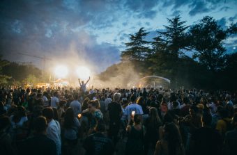 Un parc se transforme en dancefloor géant et gratuit sur les rives du canal de l’Ourcq