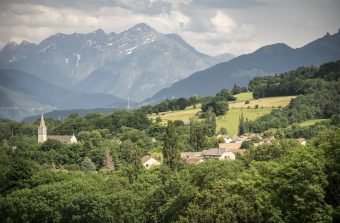« Le droit au village, les banlieues aussi pourraient le revendiquer »