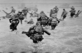 Robert Capa : la grande photo et le grand bluff