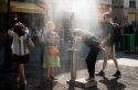 Cimetières, gares, jardins publics : où remplir gratuitement sa gourde